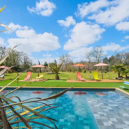 5 Etoiles : Piscine Chauffee, 24 Pers., Proche - Fr-1-877-50 *