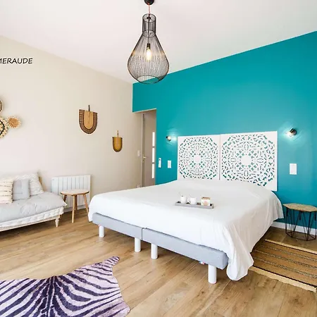 5 Etoiles : Piscine Chauffee, 24 Pers., Proche - Fr-1-877-50